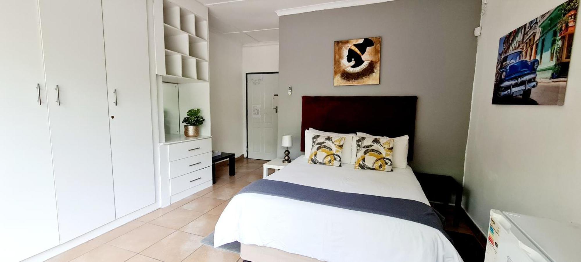 Thamalakane Guest House Маун Экстерьер фото